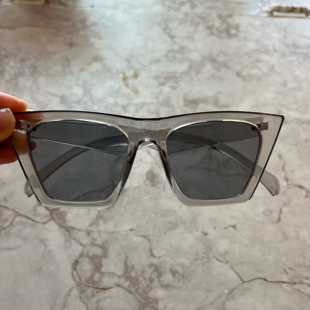 Gray cat eye trendy sunglasses thick frame
